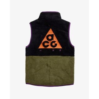 ナイキ(NIKE)のnike acg nsw vest black olive L(ベスト)