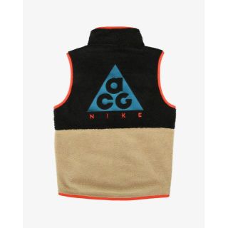 ナイキ(NIKE)のnike acg nsw vest black beige L(ベスト)