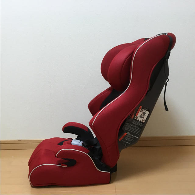 RECARO Combi チャイルドシート 1歳〜11歳児頃まで。