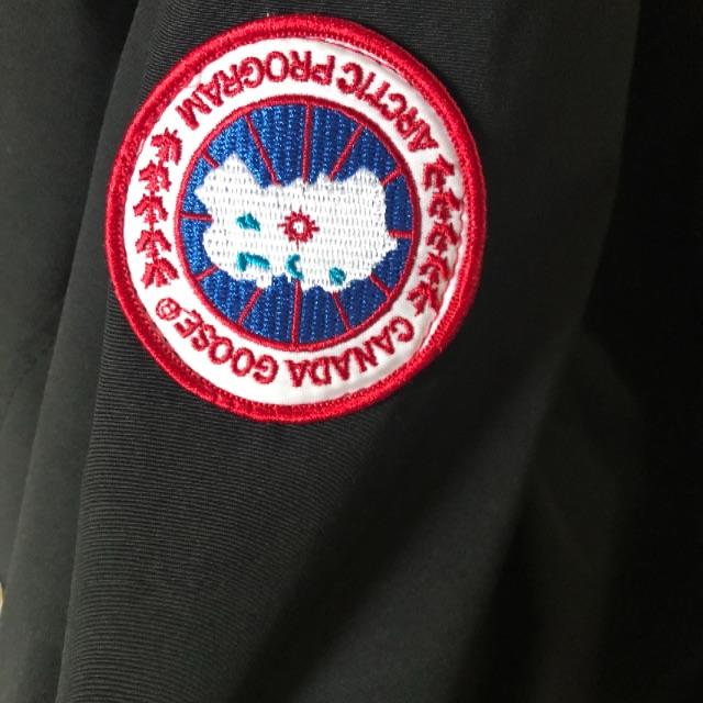 CANADA GOOSE(カナダグース)のカナダグース　XXL  美品　クリーニング済み  値下げ不可 メンズのジャケット/アウター(ダウンジャケット)の商品写真