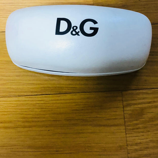 ドルチェアンドガッバーナ(DOLCE&GABBANA)のD&G サングラスケース ホワイト 正規品(サングラス/メガネ)