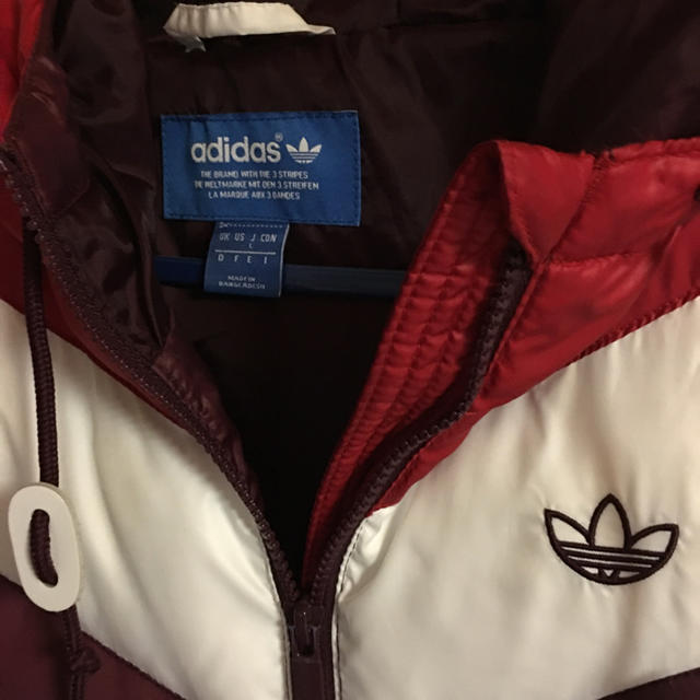 adidas(アディダス)のダウン ベスト レディースのジャケット/アウター(ダウンベスト)の商品写真