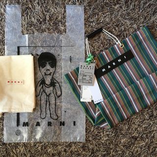 マルニ(Marni)のwill様専用【MARNI】グリーン マルニマーケット ストライプバッグ(かごバッグ/ストローバッグ)