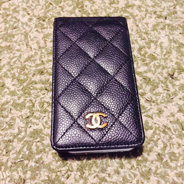 CHANEL - CHANEL 正規品 iPhoneケースの通販 by gifted｜シャネルならラクマ