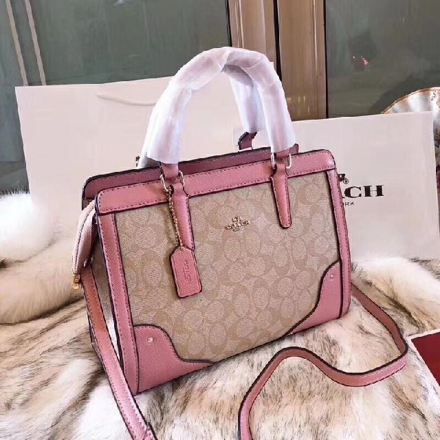 COACH - コーチ  トートバッグ  新作