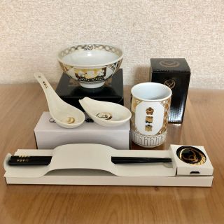 ヨシノヤ(吉野家)の吉野家 金の茶碗 4点セット 新品(ノベルティグッズ)