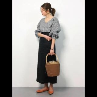 ミラオーウェン(Mila Owen)のMila Owen  パッチポケットリネンタイトスカート 18ss (ひざ丈スカート)