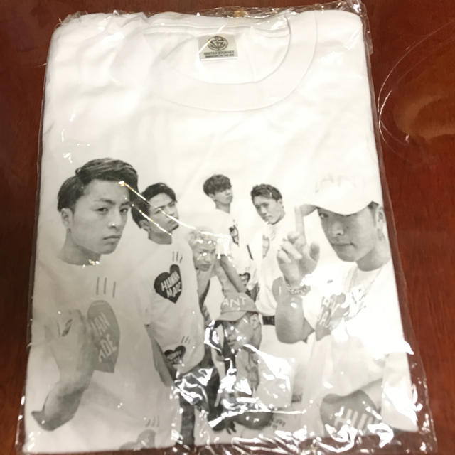 GENERATIONS(ジェネレーションズ)のUNITED JOURNEYツアーフォトＴシャツ  Lサイズ エンタメ/ホビーのタレントグッズ(ミュージシャン)の商品写真