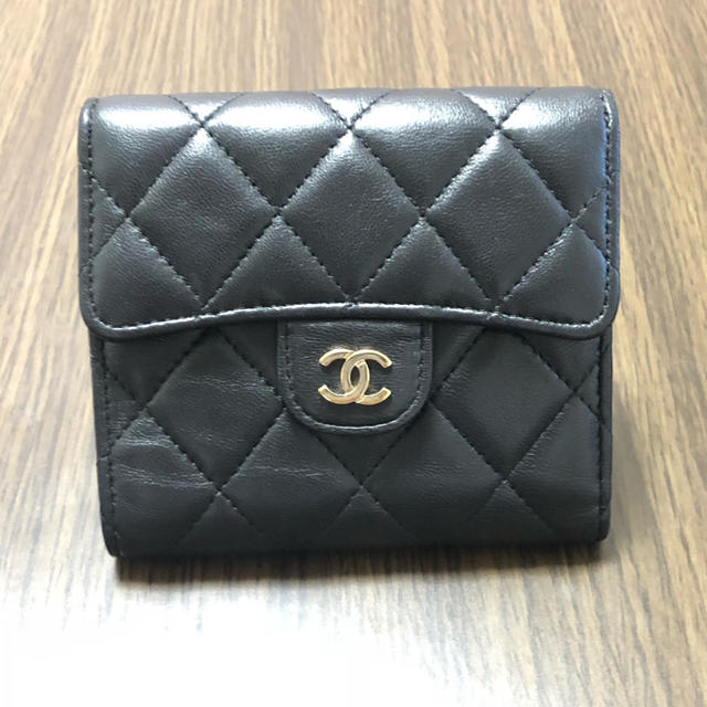 CHANEL 三つ折り 財布