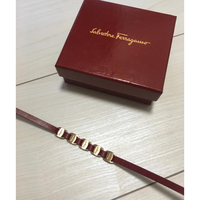 Salvatore Ferragamo(サルヴァトーレフェラガモ)のフェラガモ     チョーカー レディースのアクセサリー(ネックレス)の商品写真