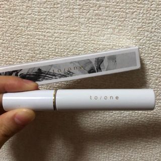 コスメキッチン(Cosme Kitchen)のto/one ロングラッシュマスカラ03 バーガンディ(マスカラ)