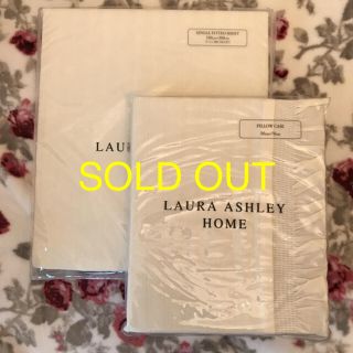 ローラアシュレイ(LAURA ASHLEY)のLAURA ASHLEY♡シ－ツ＆ピローケース♡♡新品未使用(シーツ/カバー)