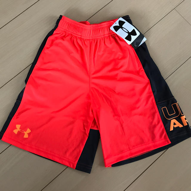 UNDER ARMOUR(アンダーアーマー)のアンダーアーマ ジュニア トレーニングパンツ YLG 150 新品 キッズ/ベビー/マタニティのキッズ服男の子用(90cm~)(パンツ/スパッツ)の商品写真