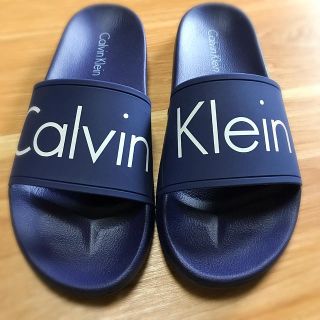 カルバンクライン(Calvin Klein)のカルバンクライン シャワーサンダル べナッシ ネイビー(サンダル)