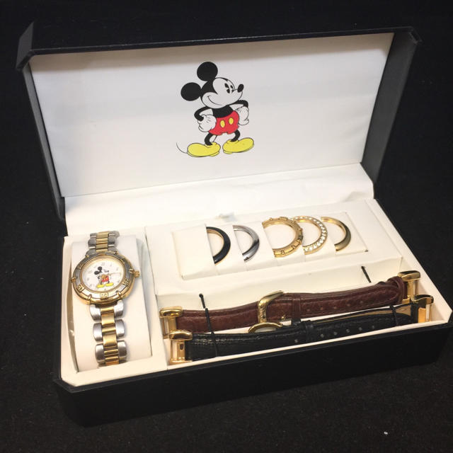 Disney - ディズニーストア ミッキーマウス 腕時計 クォーツ Disney - ディズニーストア ミッキーマウス 腕時計 クォーツ