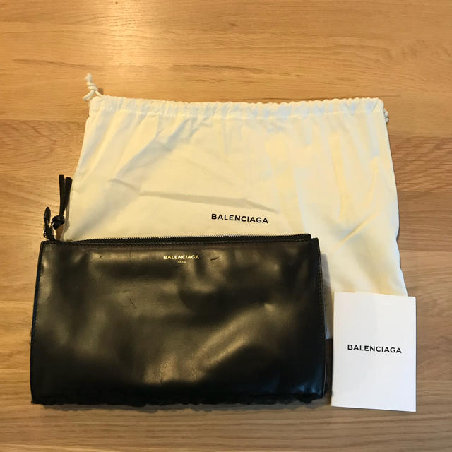 【美品】BALENCIAGAムートンファークラッチ ブラック