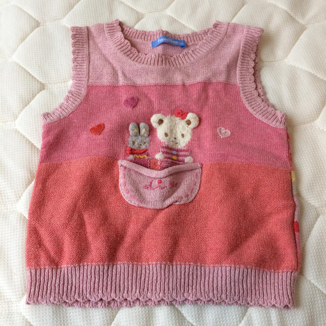 familiar(ファミリア)のファミリア ベスト 100センチ キッズ/ベビー/マタニティのキッズ服女の子用(90cm~)(ニット)の商品写真