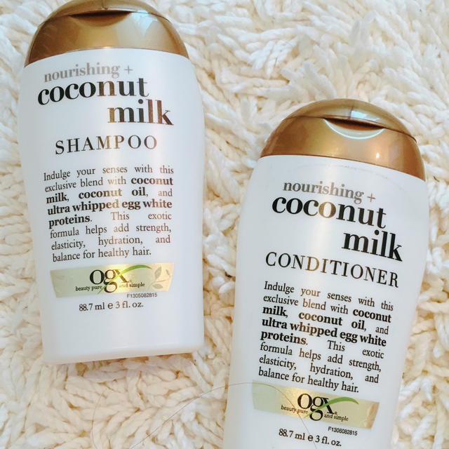 Victoria's Secret(ヴィクトリアズシークレット)のレイ様交渉中 coconut milk shampoo&conditoner コスメ/美容のヘアケア/スタイリング(シャンプー)の商品写真