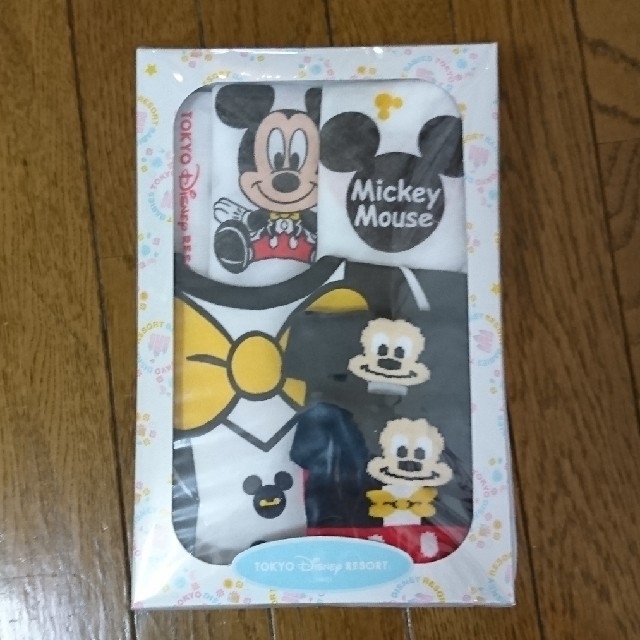 Disney 新生児ギフト 燕尾服ミッキー出産祝い ディズニー ベビー用品 の通販 By やえ ディズニーならラクマ