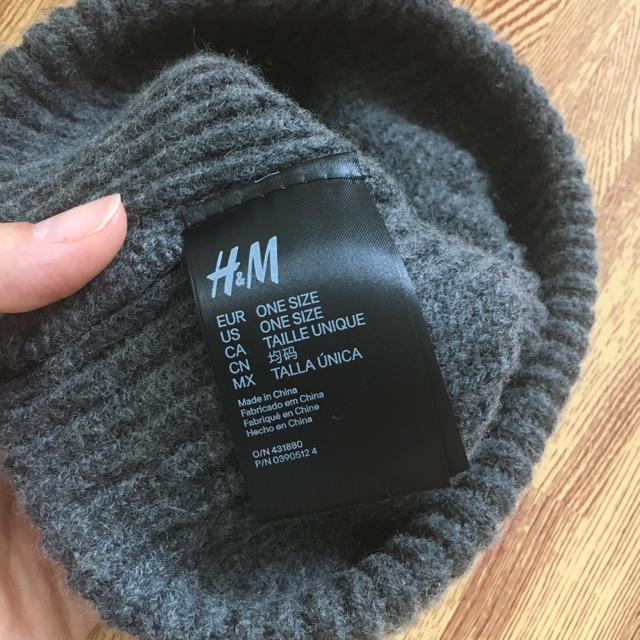 H&M(エイチアンドエム)のH&Mニット帽 レディースの帽子(ニット帽/ビーニー)の商品写真