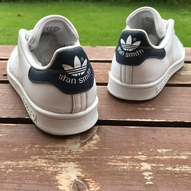 adidas(アディダス)の美品22.5 adidas stansmith アディダス タンスミス W219 レディースの靴/シューズ(スニーカー)の商品写真