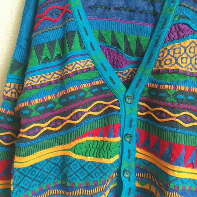 COOGI(クージー)の［used］COOGI風 立体ニット レディースのトップス(ニット/セーター)の商品写真