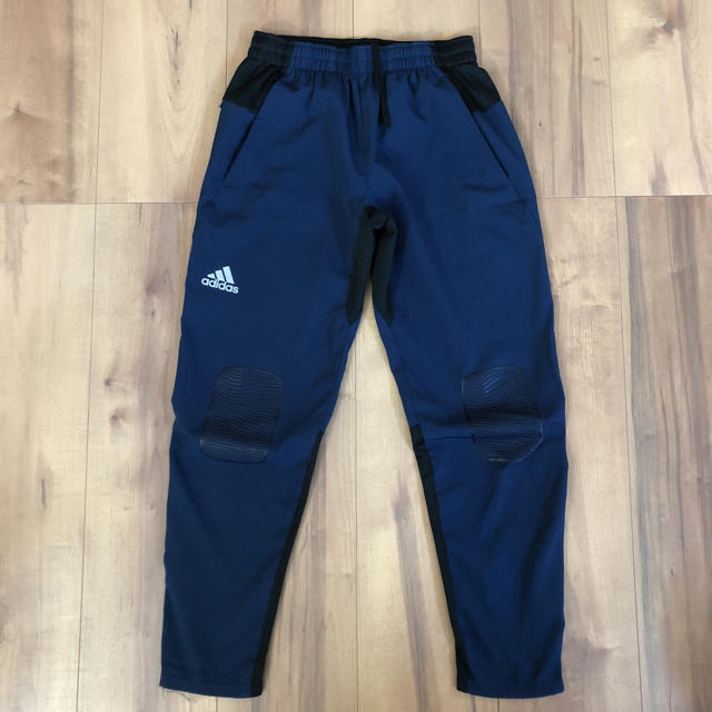 adidas(アディダス)のadidas size130 キッズ/ベビー/マタニティのキッズ服男の子用(90cm~)(パンツ/スパッツ)の商品写真