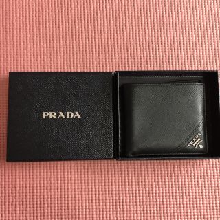 プラダ(PRADA)の【PRADA】財布  二つ折り 黒  メンズ(折り財布)