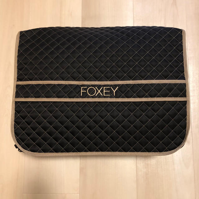 FOXEY(フォクシー)のFOXEY ナイロンバッグ レディースのファッション小物(ポーチ)の商品写真