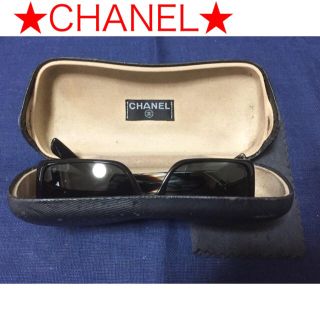 シャネル(CHANEL)の☆CHANEL☆サングラス＆ケース☆正規品☆(サングラス/メガネ)