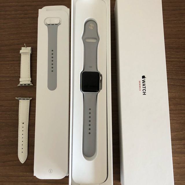 Apple Watch Series 3（GPS + Cellularモデル)