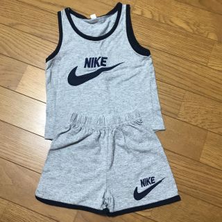 ナイキ(NIKE)のNIKE タンクトップ ショートパンツ セットアップ(タンクトップ/キャミソール)