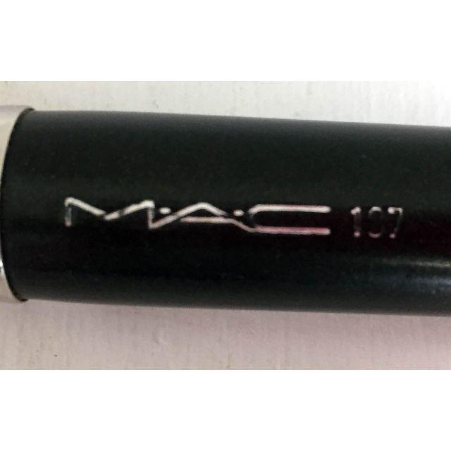 MAC(マック)の中古☆M.A.C メイクブラシ 107   コスメ/美容のスキンケア/基礎化粧品(フェイスローラー/小物)の商品写真