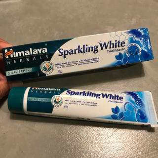 ヒマラヤハーバル 歯磨き粉 スパークリングホワイト ホワイトニング 新品未使用(歯磨き粉)