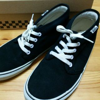 ヴァンズ(VANS)の【定価半額】vans chukka 黒 (スニーカー)