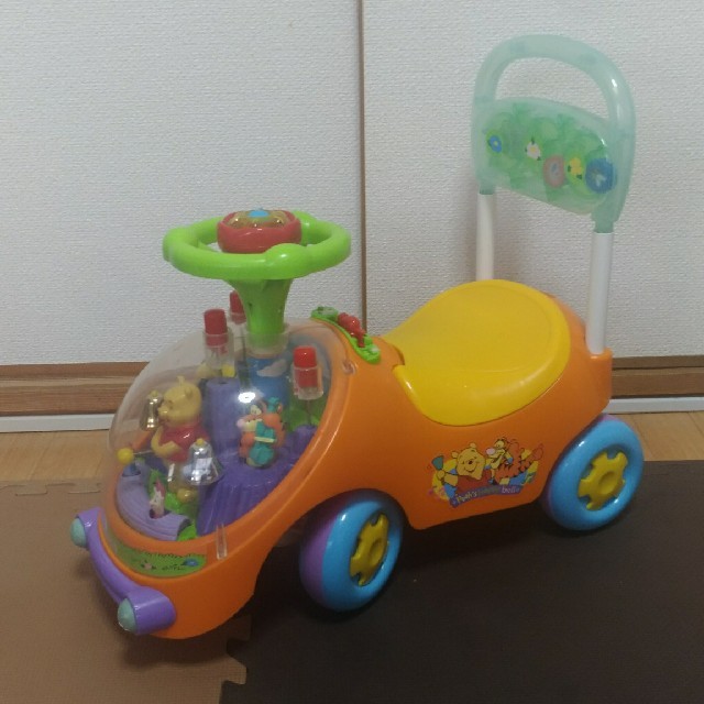 10/2まで出品　プーさん　足けり乗用　カート　押し車 キッズ/ベビー/マタニティのおもちゃ(手押し車/カタカタ)の商品写真