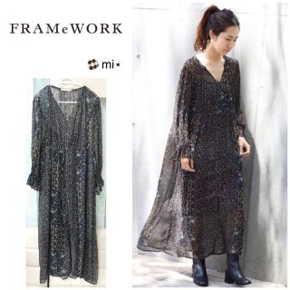 フレームワーク(FRAMeWORK)の超美品❣️ ne Quittez pas フラワープリントロングドレス(ロングワンピース/マキシワンピース)