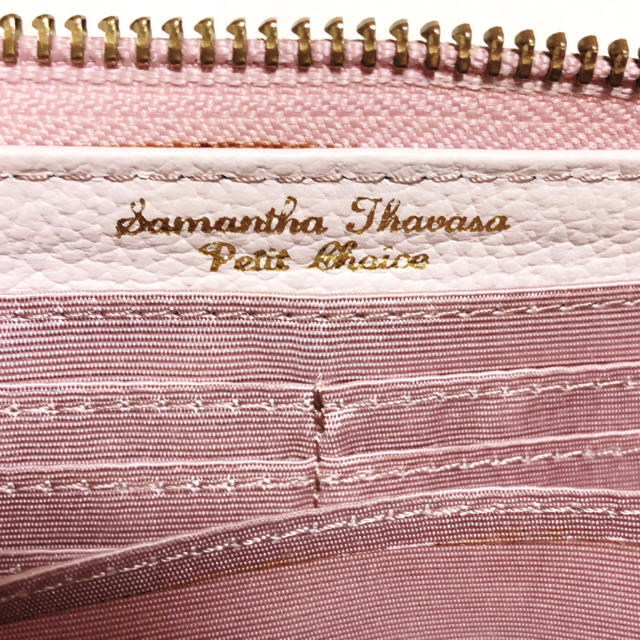 Samantha Thavasa(サマンサタバサ)のサマンサタバサ クロコシンプルリボン ラウンド長財布レディース レディースのファッション小物(財布)の商品写真
