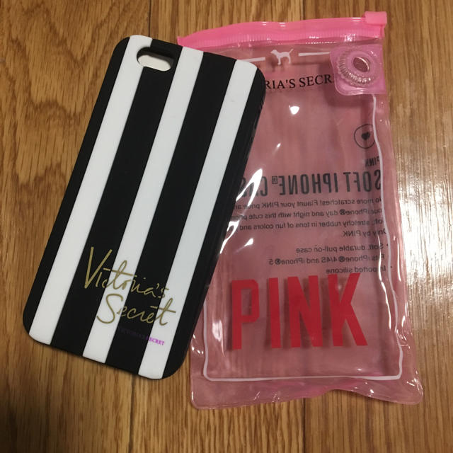 Victoria's Secret(ヴィクトリアズシークレット)の【値下げ済】VICTORIA'S SECRET iPhone シリコンケース スマホ/家電/カメラのスマホアクセサリー(iPhoneケース)の商品写真