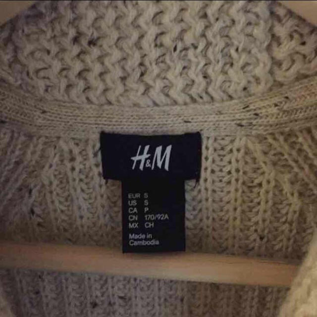 H&M(エイチアンドエム)のりぃ様専用☆H&M ニット カウチン レディースのトップス(ニット/セーター)の商品写真