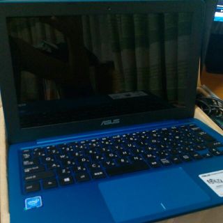 エイスース(ASUS)のエイスース　モバイルパソコン(ノートPC)