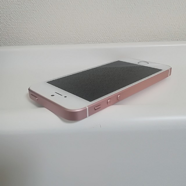 スマホ/家電/カメラiPhone SE 64GB ローズゴールド au