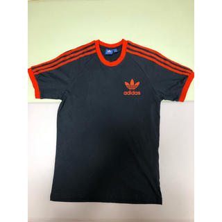 アディダス(adidas)のadidas Tシャツ(Tシャツ/カットソー(半袖/袖なし))