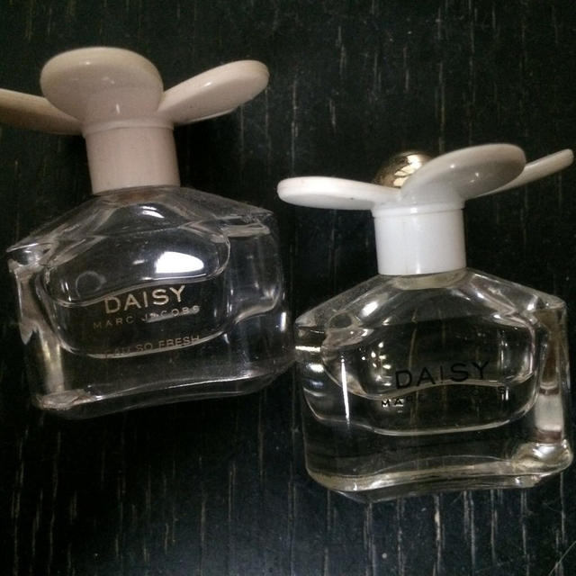 MARC JACOBS(マークジェイコブス)のDAICY ミニ 香水💓 コスメ/美容の香水(香水(女性用))の商品写真
