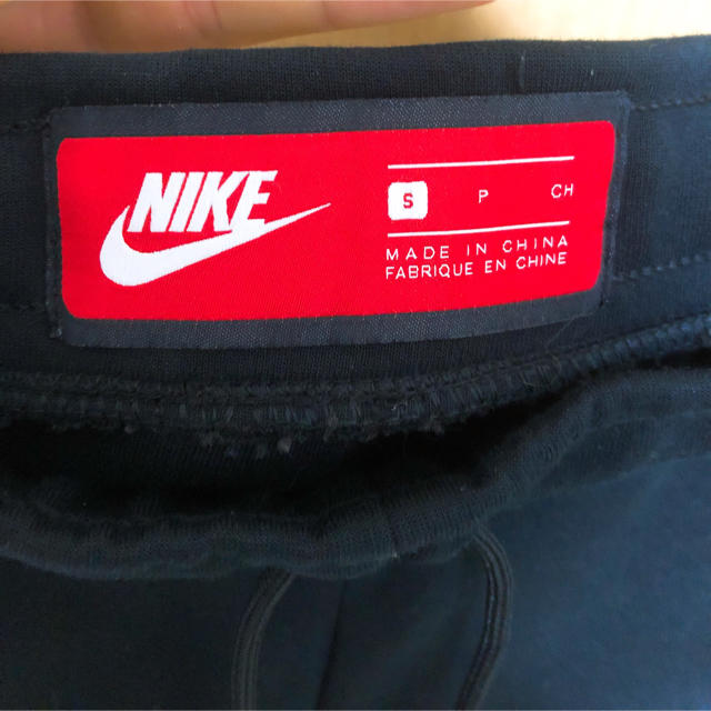 NIKE(ナイキ)のナイキ テックフリース ブラック Sサイズ メンズのパンツ(その他)の商品写真