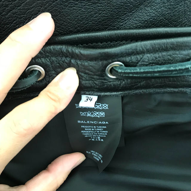 Balenciaga(バレンシアガ)のBALENCIAGAのレザーベスト ヴェトモン バレンシアガ メンズのジャケット/アウター(その他)の商品写真