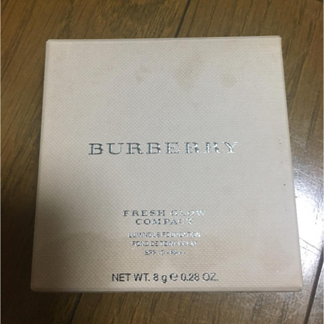 BURBERRY(バーバリー)のバーバリー フレッシュグロウコンパクト コスメ/美容のベースメイク/化粧品(ファンデーション)の商品写真