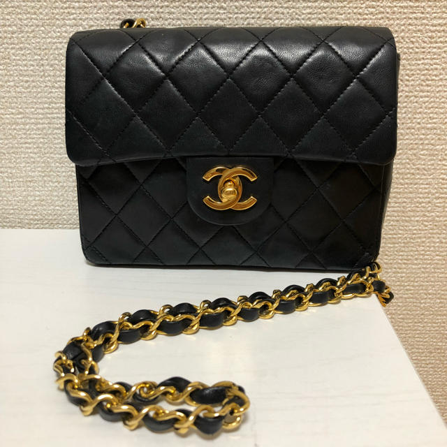 2022人気の CHANEL - シャネル マトラッセ ミニ ショルダーバッグ 2022人気の CHANEL - シャネル マトラッセ ミニ ショルダーバッグ