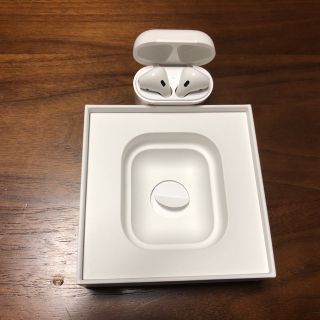 アップル(Apple)のAirPods(ヘッドフォン/イヤフォン)