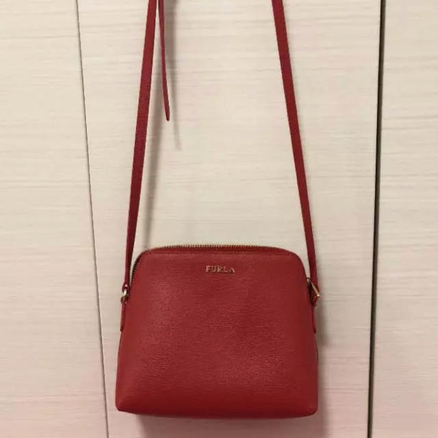 バッグFURLA ショルダーバッグ 赤